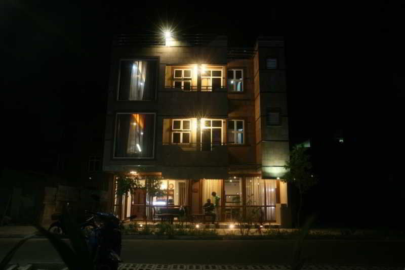 Ripple Beach Inn Hulhumalé Exterior foto